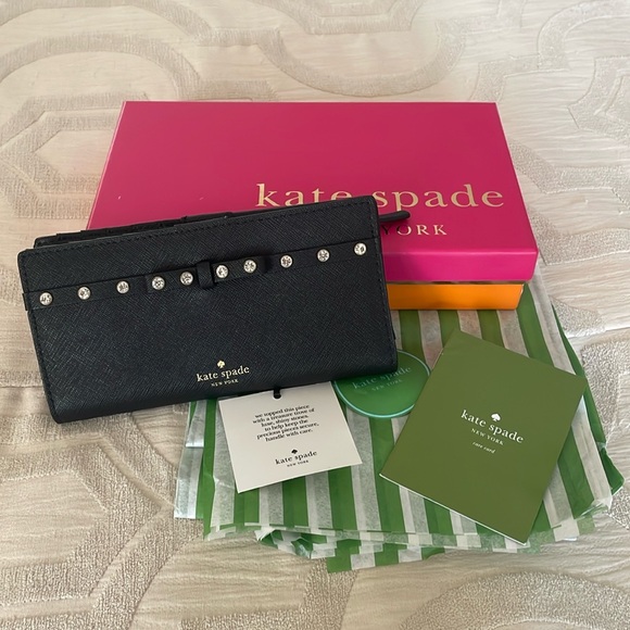 Kate Spade New York NWT Stacy Laurel Way Jeweled Black Wallet WLRU5192 - Picture 1 of 8
